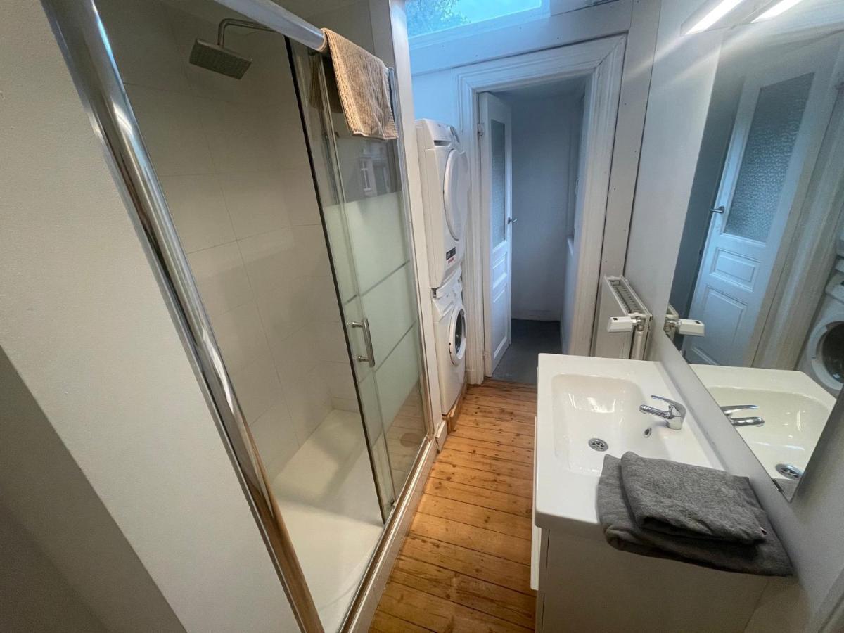 Charming Room In Eu District 브뤼셀 외부 사진